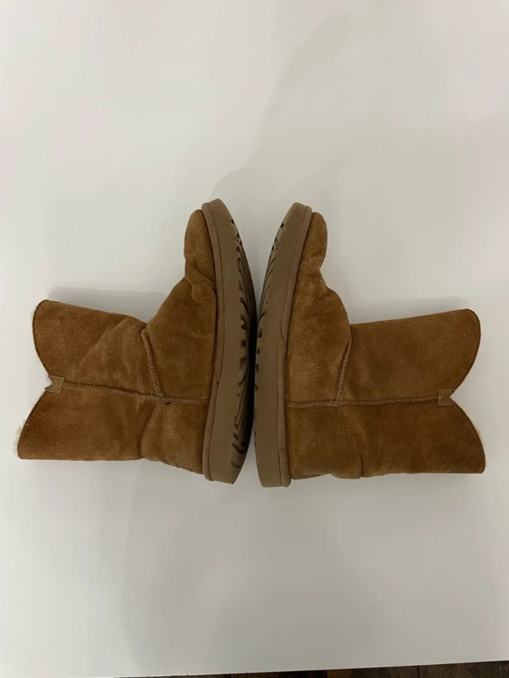 UGG Constantine Suede Shearling Boot, size 9